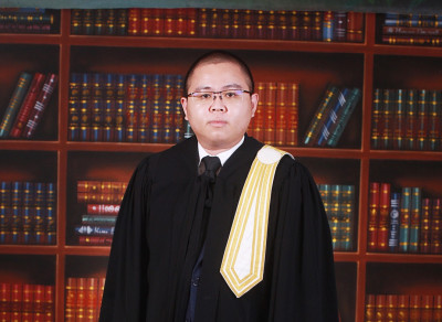 author-image